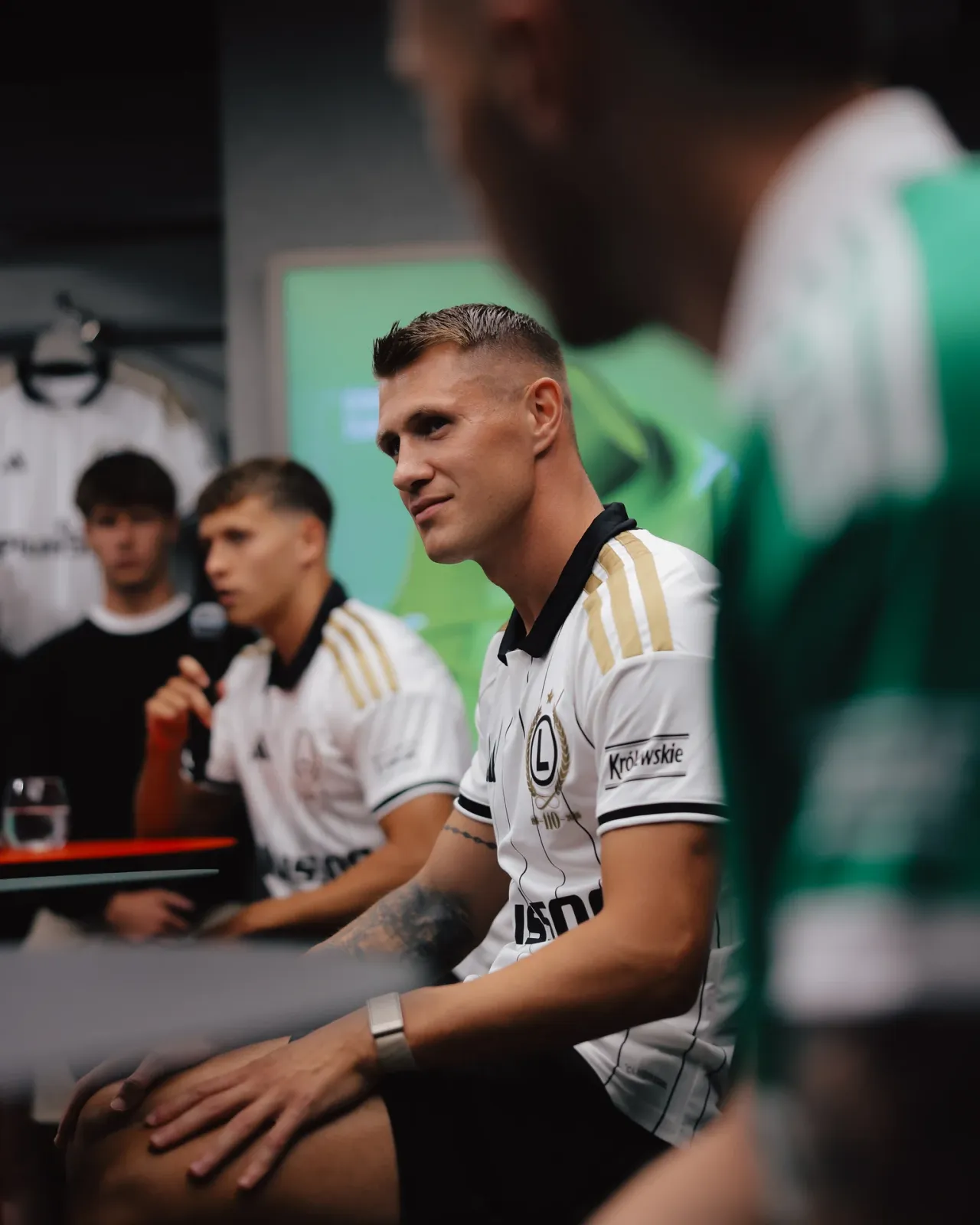 Spotkanie kibiców z piłkarzami Legii w FanStore