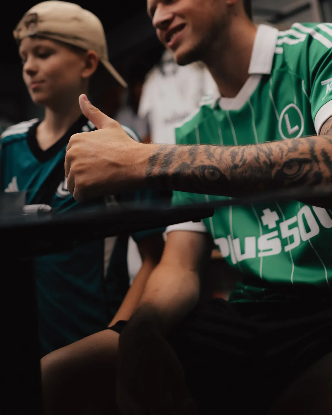 Spotkanie kibiców z piłkarzami Legii w FanStore